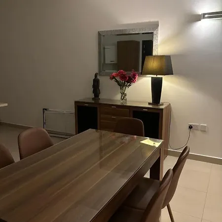 Belmonte Flat