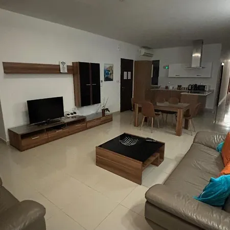 Belmonte Flat * Sliema